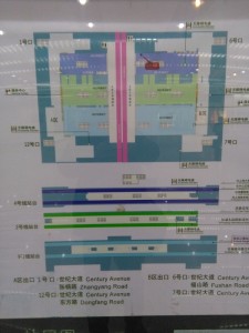 世紀大道駅構内図