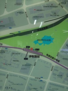 伊犁路駅周辺図