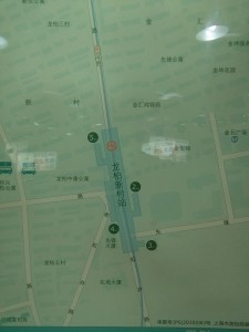 龍柏新村駅周辺図