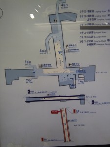 東安路駅構内図