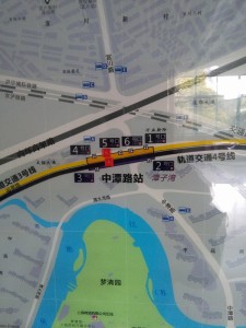 中潭路駅周辺図（出入り口）
