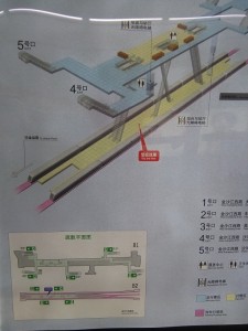 金沙江西路駅構内図