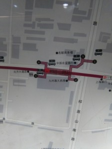 祁連山路駅周辺図（出入り口）