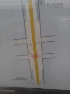 石龍路駅構内図