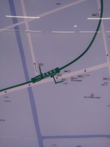 顧戴路駅周辺図（出入り口）