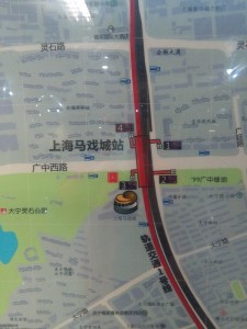 上海馬戯城駅周辺図（出入り口）