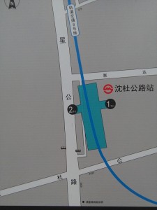 瀋杜公路駅周辺図（出入り口）