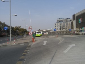 新江湾城駅前バスターミナル