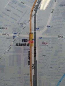 殷高西路駅周辺図(出入り口)