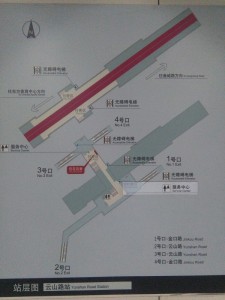 雲山路駅構内図