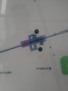 華寧路駅周辺図（出入り口）