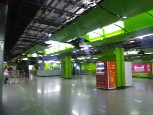 川沙駅コンコース