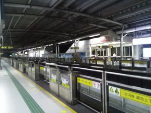 宝楊路駅ホーム