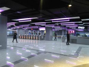 上海火車站駅西出口