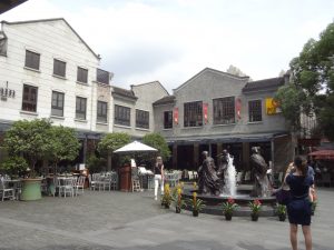 上海新天地の噴水広場