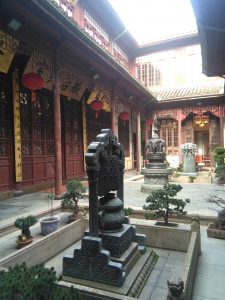 玉佛寺の玉佛楼中庭