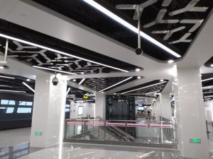 中科路駅コンコース