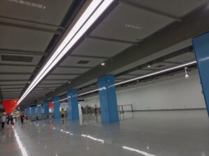 航頭駅コンコース