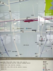 港城路駅周辺図（出入口）